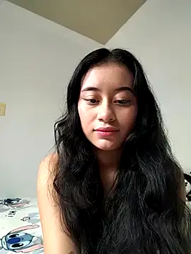 L0lita Emi12 online show from 06.13.26