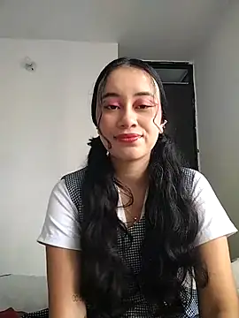 L0lita Emi12 online show from 06.27.26