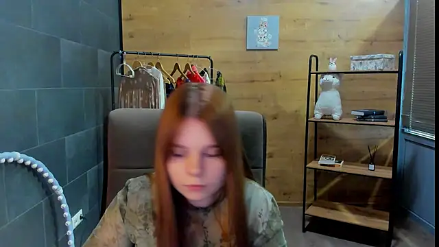 BarbaraaYoungg online show from 05.13.26