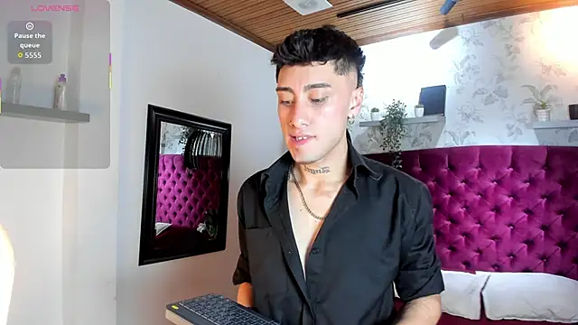 Snapshot of Spencerwhite_ chatting on 06.19.26 Spencerwhite online show from 06.19.26