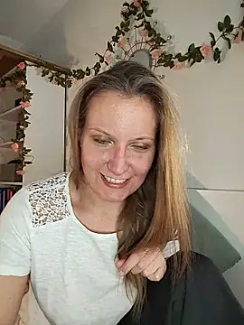 Snapshot of Candy_Cougar chatting on 05.22.26 Candy Cougar online show from 05.22.26