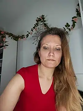 Snapshot of Candy_Cougar chatting on 07.17.26 Candy Cougar online show from 07.17.26