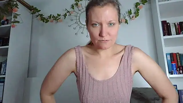 Snapshot of Candy_Cougar chatting on 07.26.26 Candy Cougar online show from 07.26.26