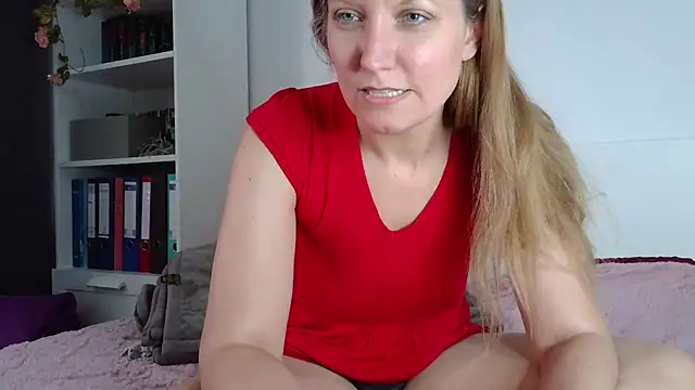 Snapshot of Candy_Cougar chatting on 08.02.26 Candy Cougar online show from 08.02.26
