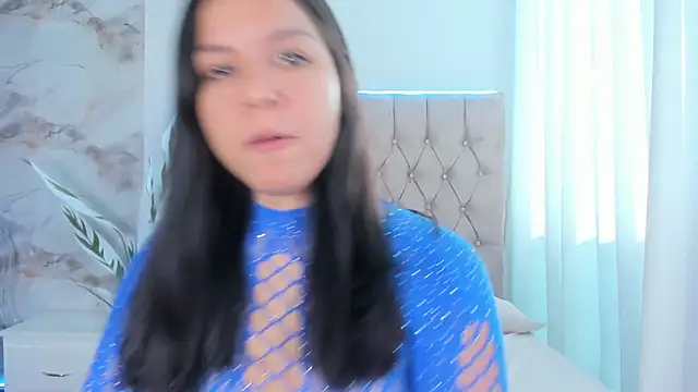 Clara4w online show from 05.25.26