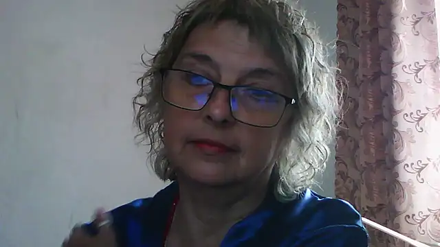 Snapshot of ElizabethGorden chatting on 06.27.26 ElizabethGorden online show from 06.27.26