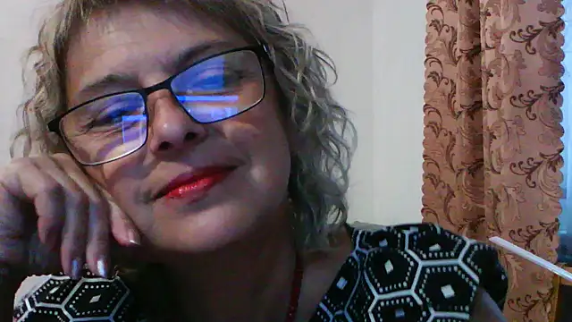 Snapshot of ElizabethGorden chatting on 07.05.26 ElizabethGorden online show from 07.05.26
