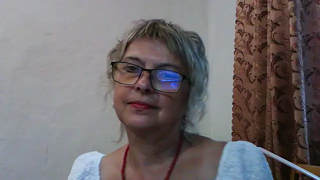 Snapshot of ElizabethGorden chatting on 07.23.26 ElizabethGorden online show from 07.23.26