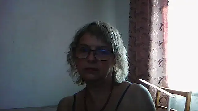 Snapshot of ElizabethGorden chatting on 07.29.26 ElizabethGorden online show from 07.29.26