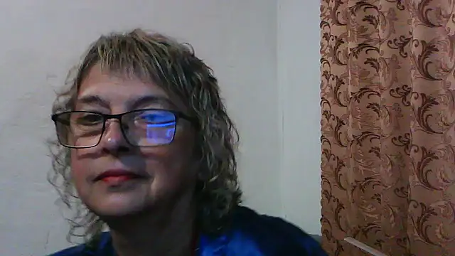Snapshot of ElizabethGorden chatting on 08.01.26 ElizabethGorden online show from 08.01.26