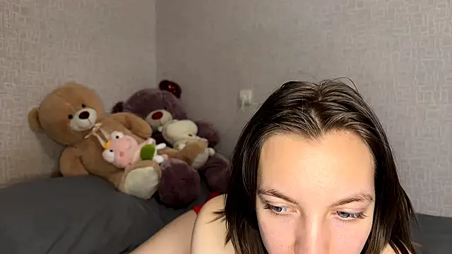 LissaCowling online show from 05.08.26