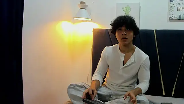 Snapshot of latin_beast4 chatting on 05.07.26 latin beast4 online show from 05.07.26