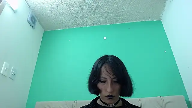 amoremerchmar online show from 06.17.26