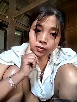 Tryphena online show from 05.05.26