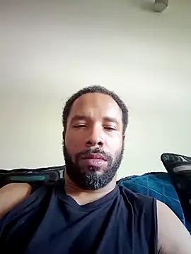 Snapshot of yoursexydaddy8181 chatting on 05.18.26 yoursexydaddy8181 online show from 05.18.26