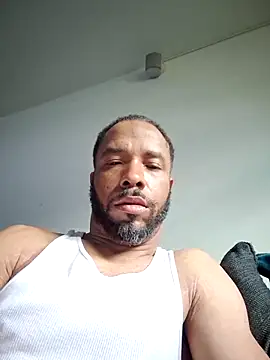 Snapshot of yoursexydaddy8181 chatting on 05.30.26 yoursexydaddy8181 online show from 05.30.26