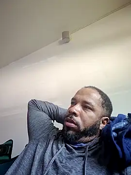 Snapshot of yoursexydaddy8181 chatting on 05.31.26 yoursexydaddy8181 online show from 05.31.26