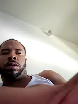 Snapshot of yoursexydaddy8181 chatting on 07.27.26 yoursexydaddy8181 online show from 07.27.26