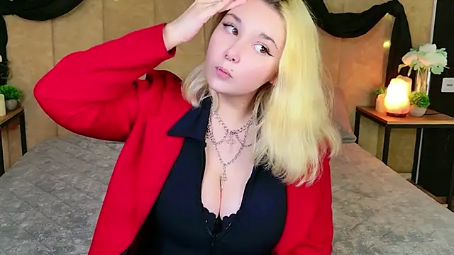 Cassey Well online show from 06.25.26