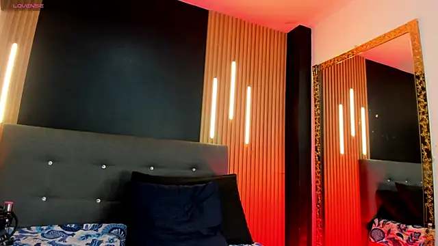 Snapshot of CloeMature chatting on 07.24.26 CloeMature online show from 07.24.26