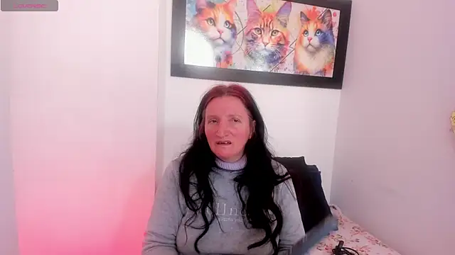 Snapshot of CloeMature chatting on 07.26.26 CloeMature online show from 07.26.26