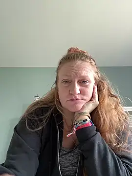 Kellilyn10 online show from 06.08.26