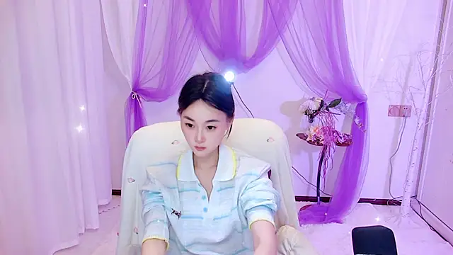 Snapshot of Tili_Lucky chatting on 06.29.26 Tili Lucky online show from 06.29.26