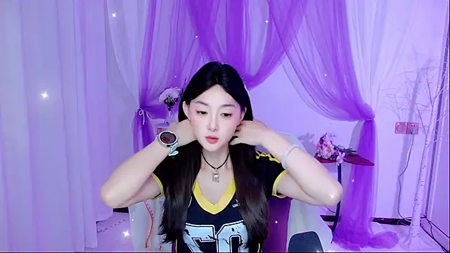 Snapshot of Tili_Lucky chatting on 07.17.26 Tili Lucky online show from 07.17.26