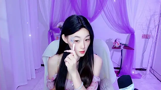 Snapshot of Tili_Lucky chatting on 07.19.26 Tili Lucky online show from 07.19.26