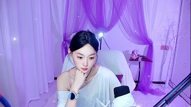 Snapshot of Tili_Lucky chatting on 07.30.26 Tili Lucky online show from 07.30.26