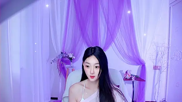 Snapshot of Tili_Lucky chatting on 08.08.26 Tili Lucky online show from 08.08.26