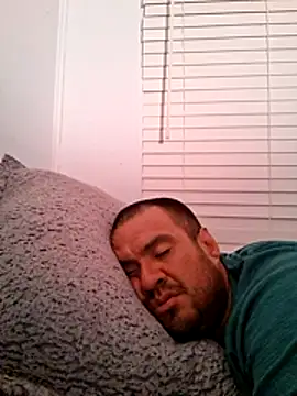 Snapshot of Almircorral2211 chatting on 07.12.26 Almircorral2211 online show from 07.12.26