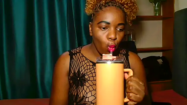 Snapshot of xxebony chatting on 07.29.26 xxebony online show from 07.29.26