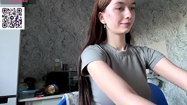 HinaDesire online show from 06.30.26