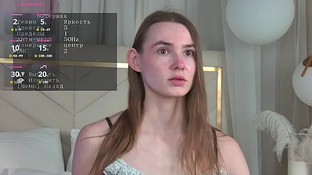 Snapshot of LillianYoung chatting on 05.17.26 LillianYoung online show from 05.17.26