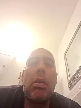 Mikeyjoe2840 online show from 05.11.26