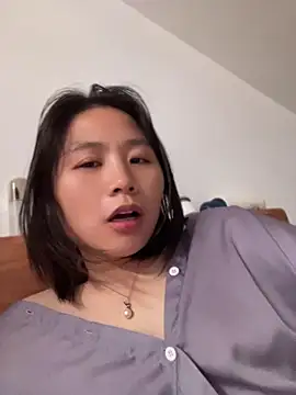 Snapshot of Iridessa- chatting on 06.27.26 Iridessa- online show from 06.27.26