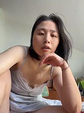Snapshot of Iridessa- chatting on 07.24.26 Iridessa- online show from 07.24.26
