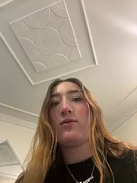 Snapshot of Valery_Salmons chatting on 06.29.26 Valery Salmons online show from 06.29.26