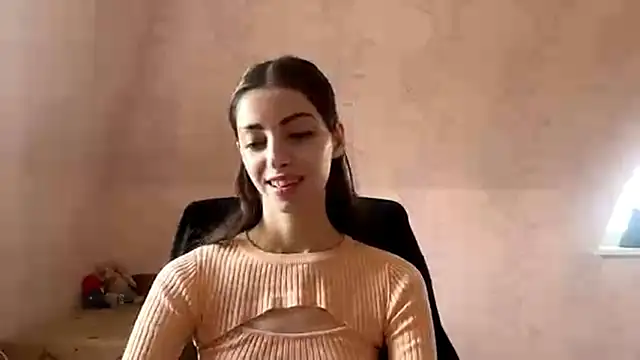 Snapshot of DrewMosen chatting on 06.19.26 DrewMosen online show from 06.19.26