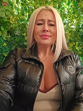 MILFBARBY online show from 11.22.25