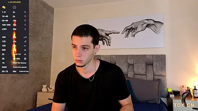 Snapshot of isaacblaze_ chatting on 06.17.26 isaacblaze online show from 06.17.26