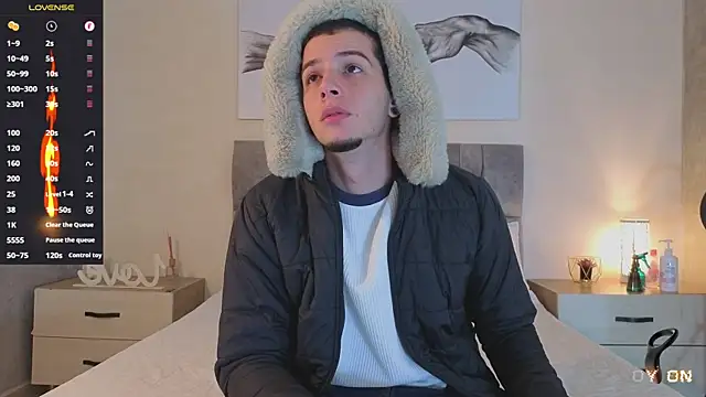 Snapshot of isaacblaze_ chatting on 07.01.26 isaacblaze online show from 07.01.26