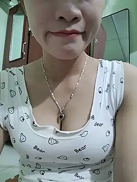 Snapshot of Logii_x chatting on 06.24.26 Logii x online show from 06.24.26