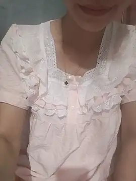 Snapshot of Logii_x chatting on 07.15.26 Logii x online show from 07.15.26