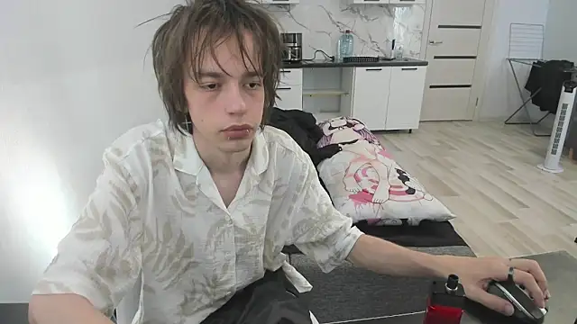 Nolan Sagee online show from 06.13.26