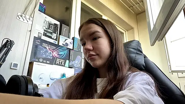 FewerCadre online show from 05.14.26