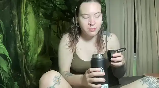 Snapshot of mo0ngoddess chatting on 01.31.25 mo0ngoddess online show from 01.31.25