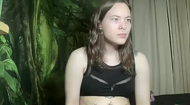 Snapshot of mo0ngoddess chatting on 02.24.25 mo0ngoddess online show from 02.24.25