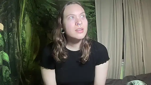 Snapshot of mo0ngoddess chatting on 03.16.25 mo0ngoddess online show from 03.16.25